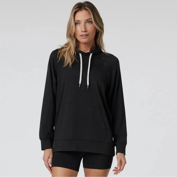 Vuori Halo Oversized DreamKnit Hoodie in Black Heather - Picture 1 of 9
